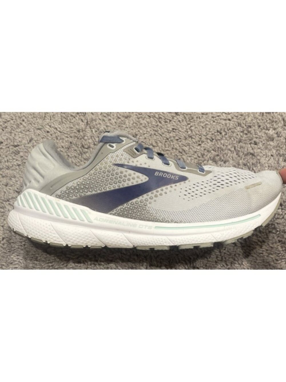 Womens Brooks Adrenaline GTS 22 Running Shoes Size 12 Narrow 1203532A045